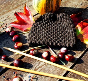 CZAPKA W KOLORZE CZEKOLADY