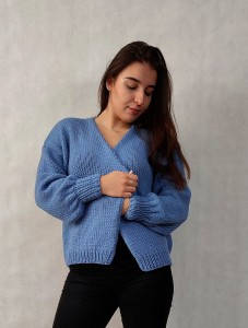 RĘCZNIE ROBIONY WEŁNIANY SWETER