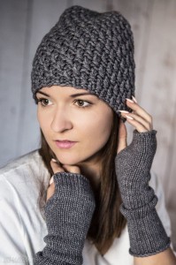 Czapka handmade ciemnoszara