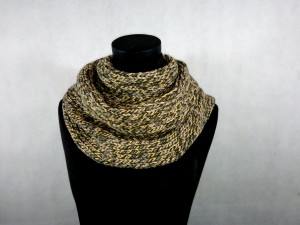 Komin HANDMADE w kolorze szaro-kamelowego melanżu